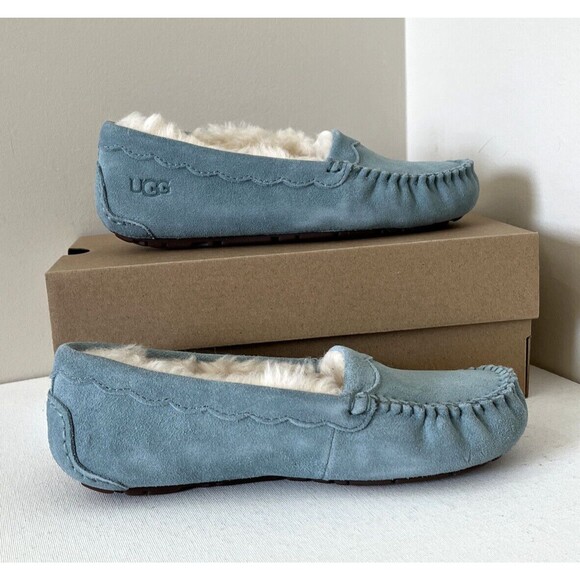 New UGG Scalloped Women Fashion Moccasin Slippers US Size 5 SCC - Picture 5 of 8